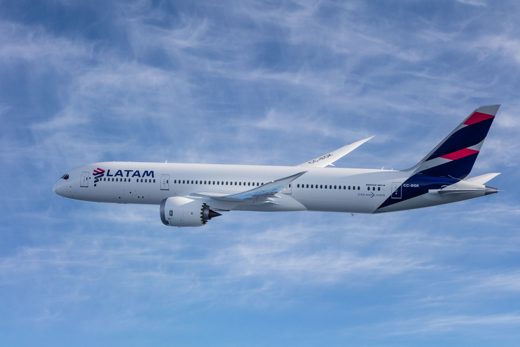 LATAM Boeing 787-9 Dreamliner