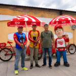 DON PINGUINO Y SUS PANAS COMERCIANTES MÓVILES V1