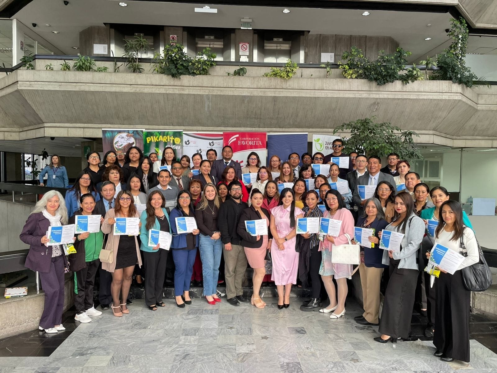 WEF Ecuador 2026 entregará 20 becas internacionales